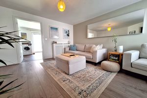 Lounge- click for photo gallery